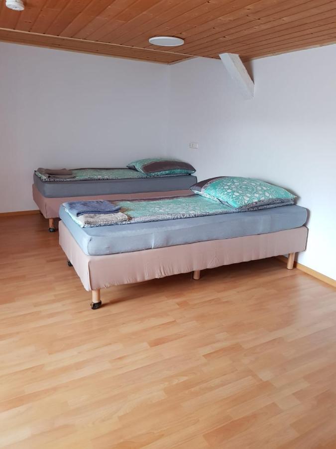 Lmi Haus & Urlaub Monteurwohnungen 2 Münsingen Exterior foto